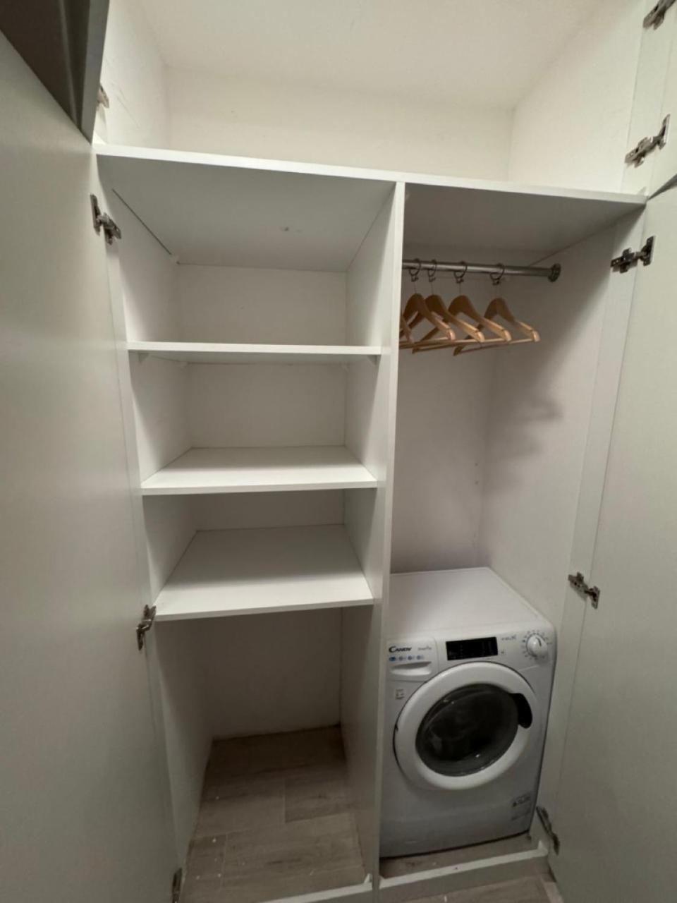 Little White Frog Apartment Шчечин Екстериор снимка